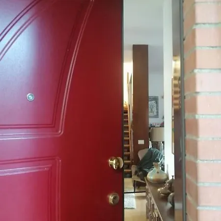 Homeshanti Apartment