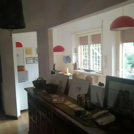 Homeshanti Apartment